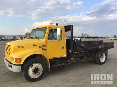 1996 International 4700 4x2 Flatbed Truck