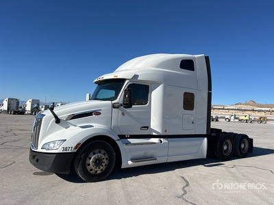 2022 Peterbilt 579 6x4 Sleeper Prime Mover