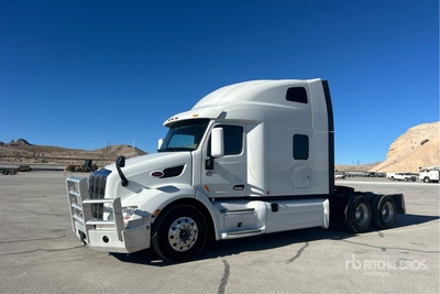 2022 Peterbilt 579 6x4 Sleeper Prime Mover