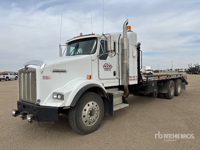 2004 Kenworth T800B 6x4 Sleeper Flatbed Truck