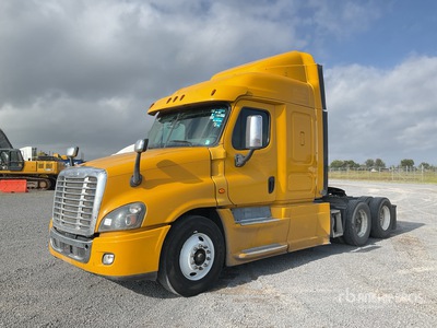 2016 Freightliner Cascadia 125 6x4 Tractocamión con Dormitorio / Sleeper Prime Mover