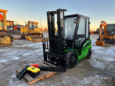 2025 Viper FD30F 5060 lb Pneumatic Tire رافعة شوكية (Unused)