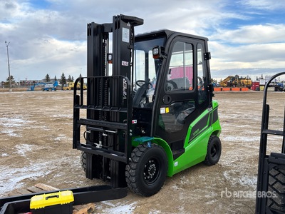 2025 Viper FY25F 4135 lb Pneumatic Tire Chariot Élévateur (Unused)