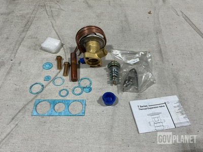 (17) Emerson TCLEB3HW90 Expansion Valves