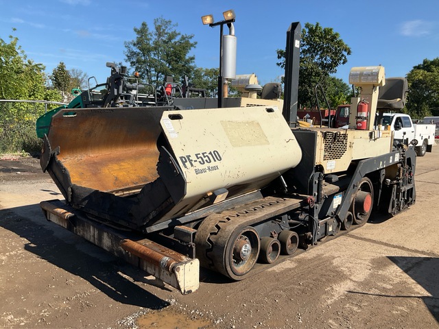 2006 Ingersoll Rand PF5510 Track Asphalt Paver