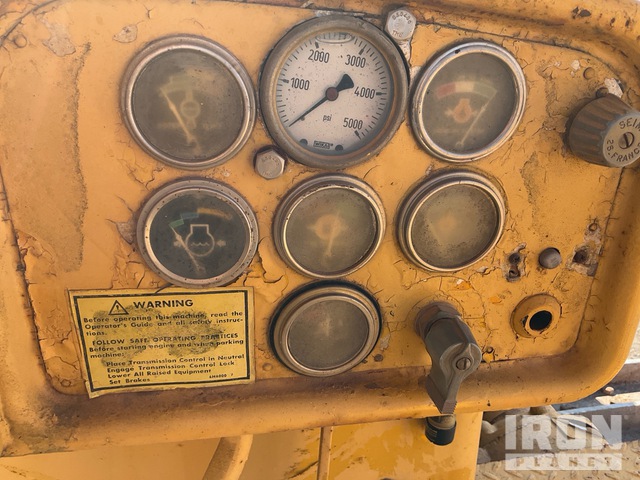TOPADOR FRONTAL 1975 CATERPILLAR D9H