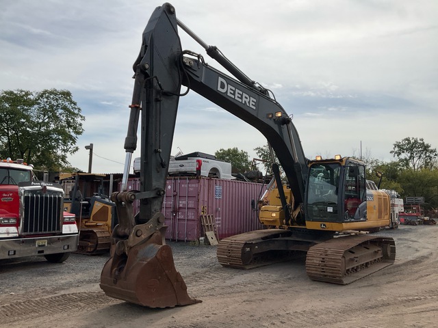 2012 John Deere 250G LC Tracked Excavator 2012 John Deere 250G LC Tracked Excavator