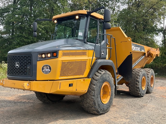 2017 John Deere 260E Articulated Dump Truck