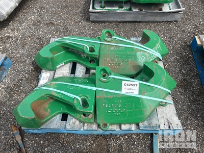 Quantity of (2) Esco RH Lower Wing 42YDPH2800 Shroud Varios