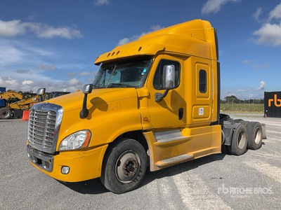 2017 Freightliner Cascadia 125 6x4 Tractocamion con Dormitorio / Cabina con cuccetta per trattore stradale