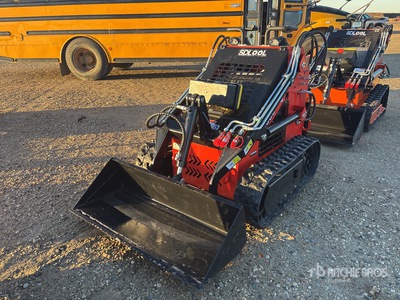 2025 SDLOOL SL380R Mini لودر بجنزير (Unused)