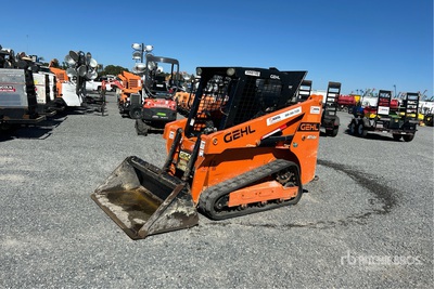 2021 Gehl RT105 لودر بجنزير