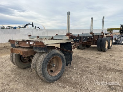 2006 Advance 26 ft Tri/A Drawbar Remolque de troncos