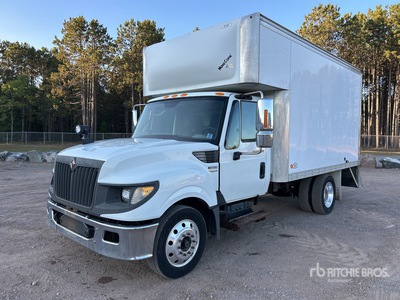 2012 International Terrastar 4x2 Kastenwägen