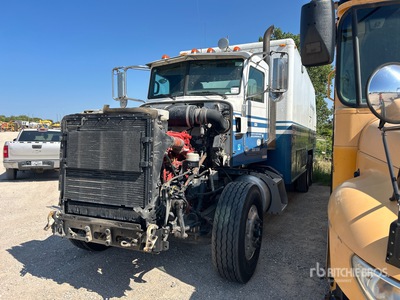 Peterbilt 367 6x4 Drahtgebundener Holztransporter