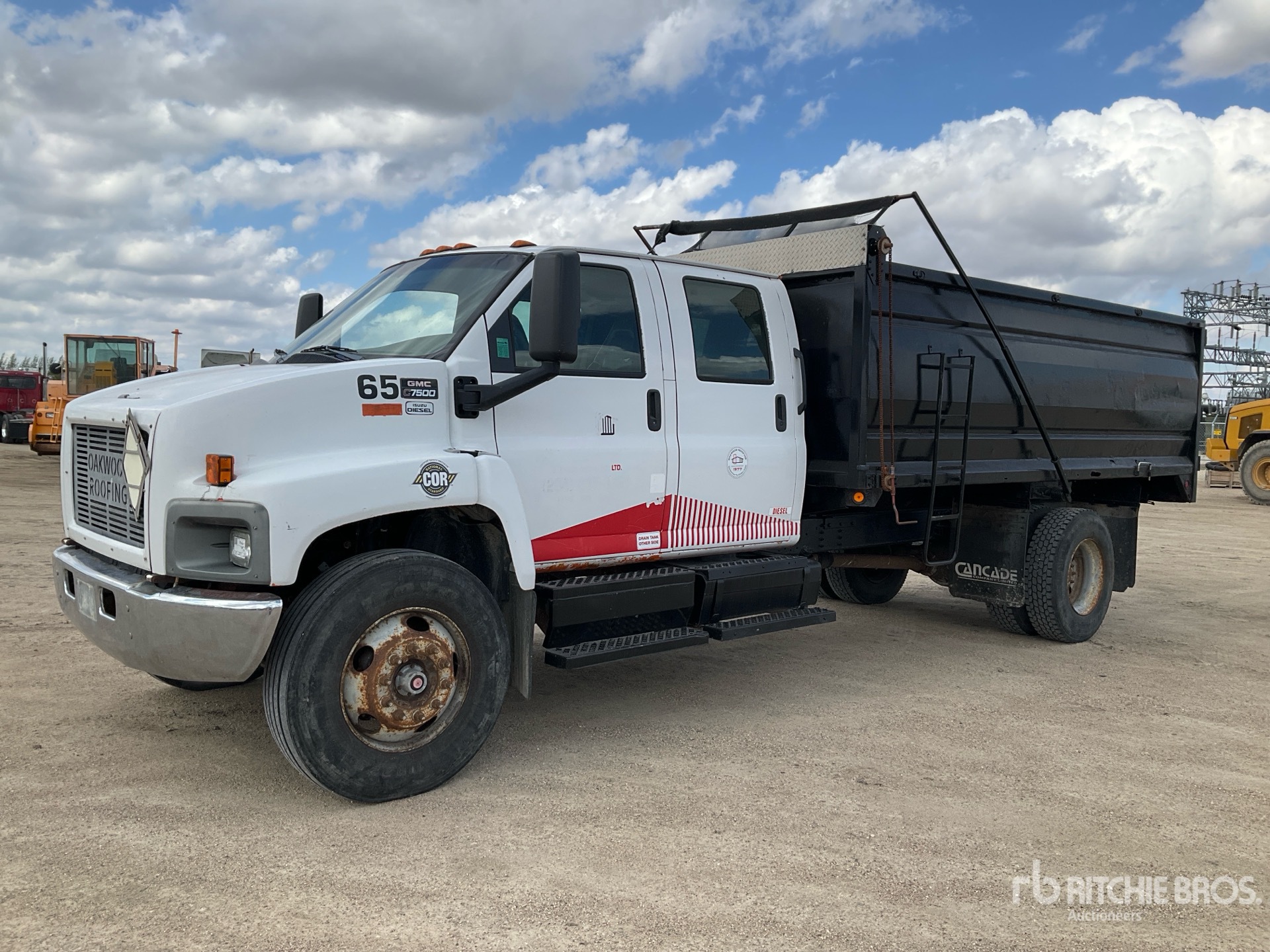 2007 GMC 7500 Kodiak Crew Cab Pickup
