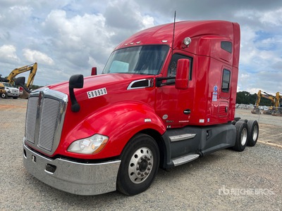 2019 Kenworth T680 6x4 Cabeza Tractora Cabina Dormitorio