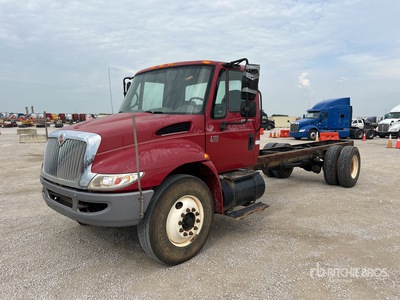 2007 International 4300 4x2 Kabina i podwozie