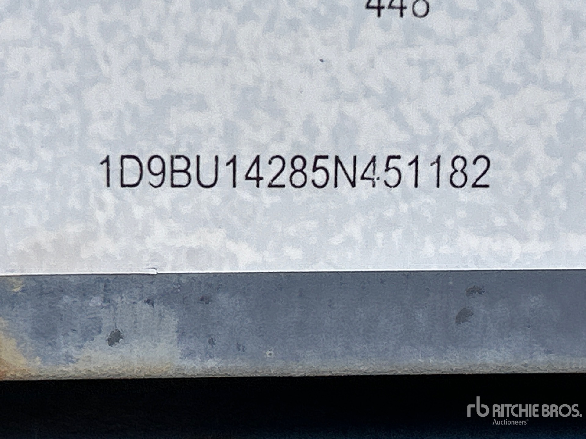 2005 Double R 20 ft End Dump Trailer