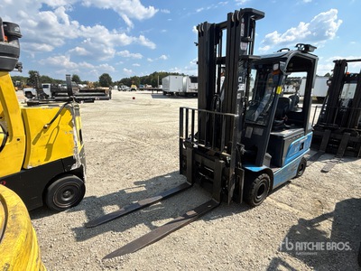 2021 Byd ECB27 4390 lb Elektryczny wózek widłowy