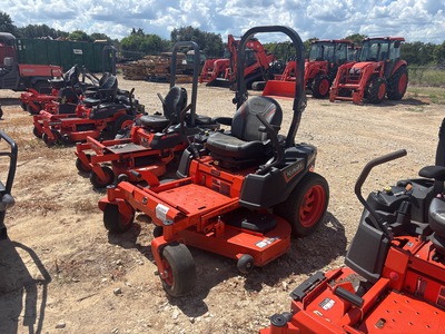 Kubota Z252KW-54 Zero-Turn Lawn Mower (Inoperable)