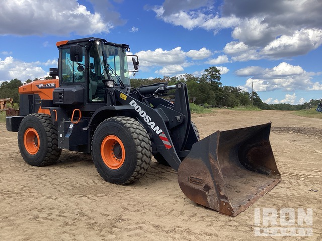 CARGADOR FRONTAL 2022 DOOSAN DL2807
