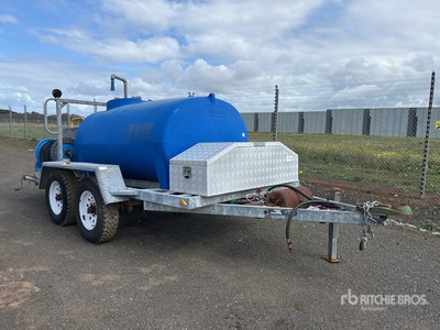 2013 Rapid Spray 3000 L Bogie/A Przyczepa do przewozu wody