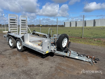 2013 Jimboomba Trailers & Manufacturing 3.5 m Bogie/A Remorque pour équipement