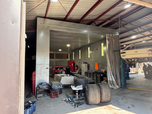 End Draft Industrial Sized Paint Booth End Draft Industrial Sized Paint Booth