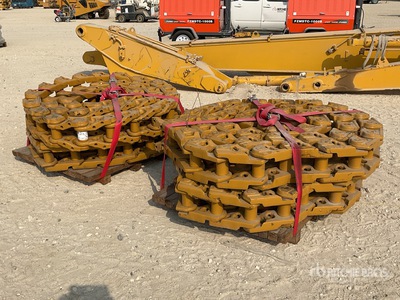 Quantity of (4) Track Links - Fits Crawler Dozer