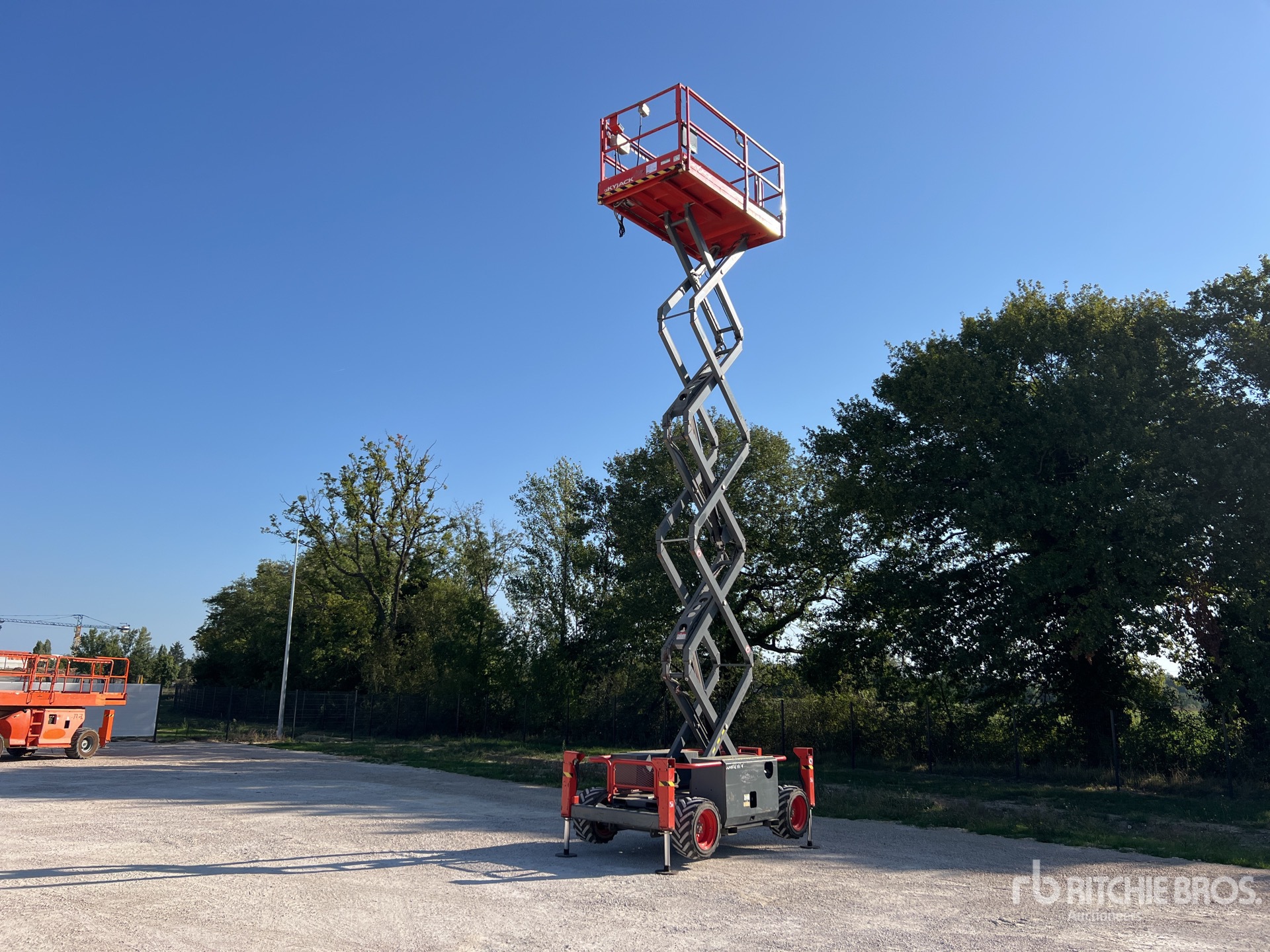 2019 Skyjack SJ6832RT Scissor Lift