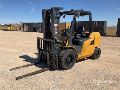 2016 Cat DP45NTD Forklift