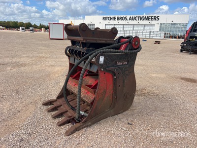 2012 Valuetech MB20 1100 mm Godet دلو محطم للحفارة