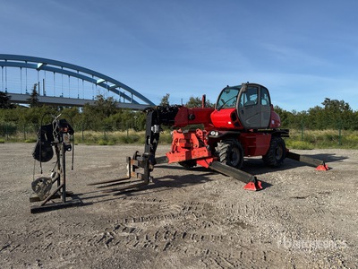 2013 Manitou MRT 2150 Chariot Telescopique Rotatif Telehandler