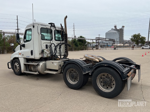 CAMIóN 2016 FREIGHTLINER