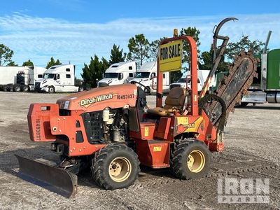 2015 Ditch Witch RT45 4x4 Scavatrincea