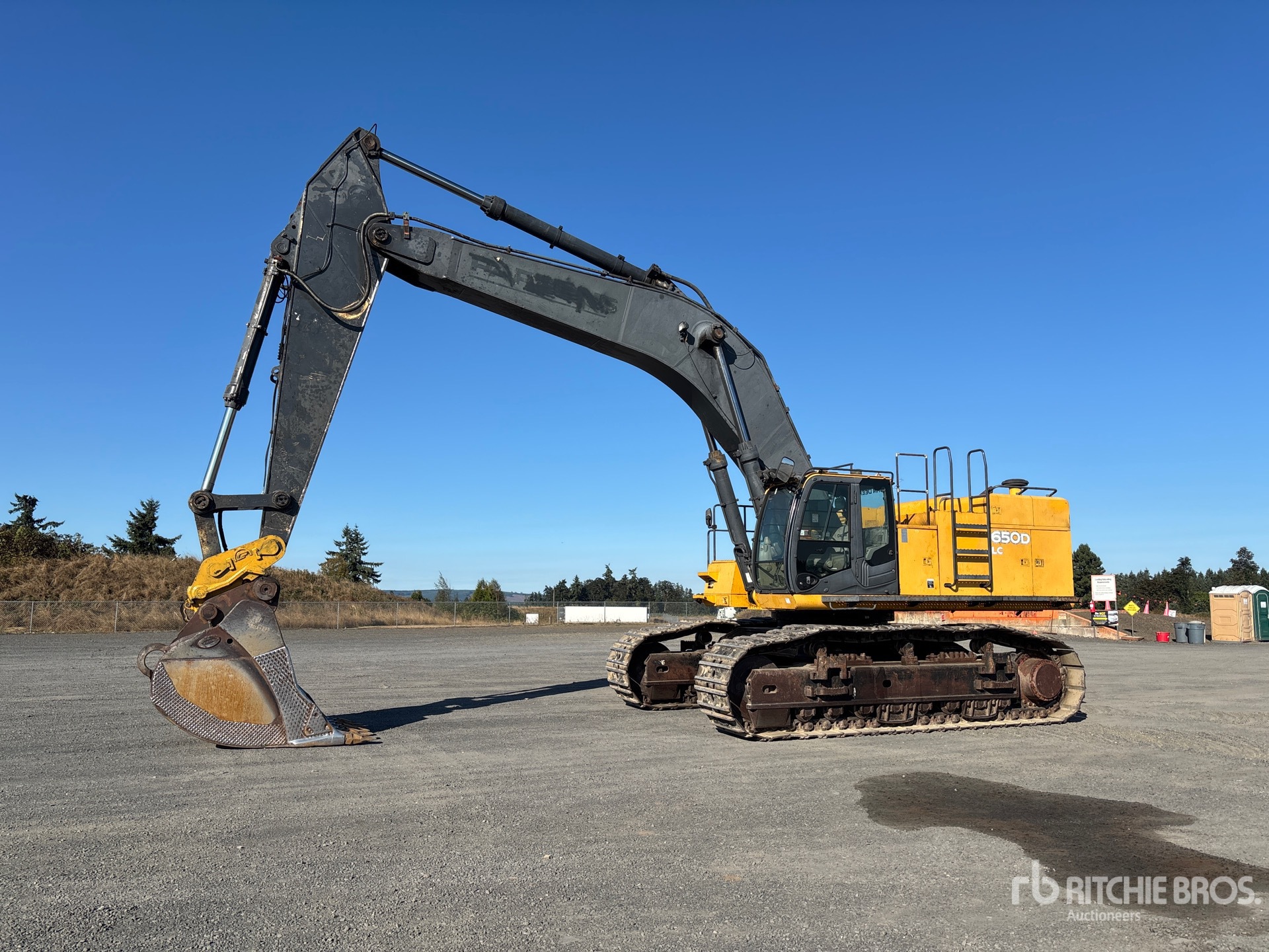 2006 John Deere 650DLC Tracked Excavator