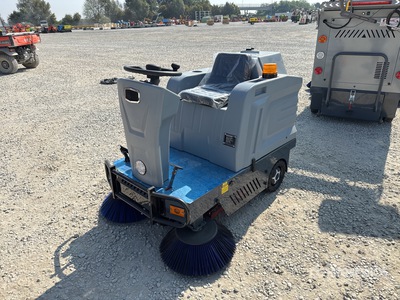 2025 SWEEPMEC SM-130DPRO Autocarro spazzatrice (Unused)