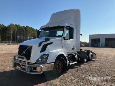 2014 Volvo VNL 6x4 T/A Day Cab Truck Tractor (Inoperable)