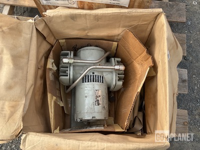(2) Thomas 2837CM39 961 Centrifugal Pumps