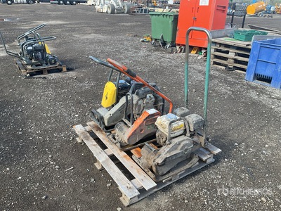 Quantity of (3) Plancha compactadora