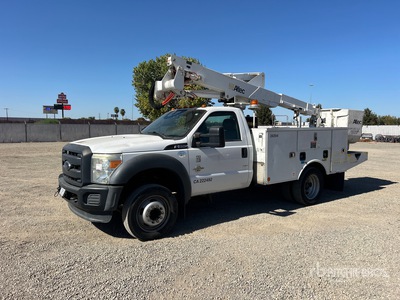 Altec AT37G 37.5 ft on 2015 Ford F-550 4x2 Bucket Truck