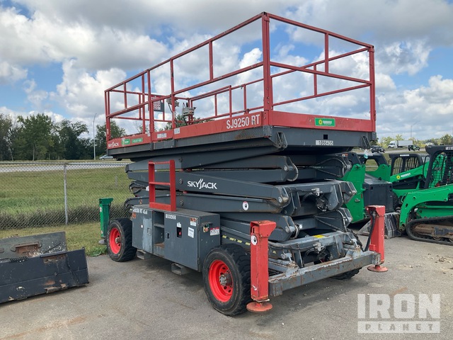 ELEVADOR TIJERA 2015 SKYJACK SJ9250RT