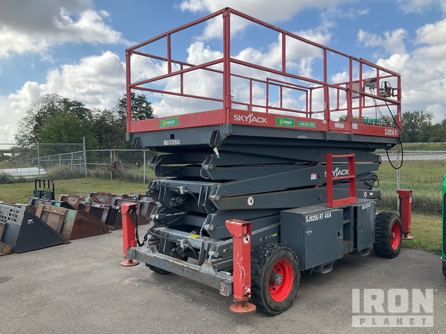 ELEVADOR TIJERA 2015 SKYJACK SJ9250RT