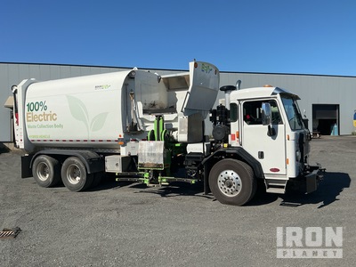 2020 Peterbilt 6x4 Side Loader Electric Operated collection system Müllabfuhrwagen