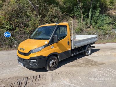 2018 Iveco 35-140 4x2 Camion Benne ダンプトラック（S/A）