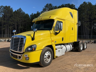 2018 Freightliner Cascadia 125 6x4 تراكتور شاحنة كابينة النوم (ثنائية المحور)