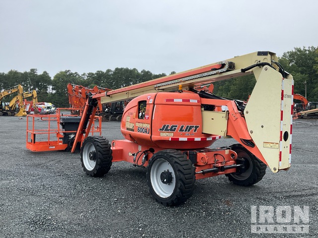 ELEVADOR ARTICULADO 2014 JLG 4WD 600AJ