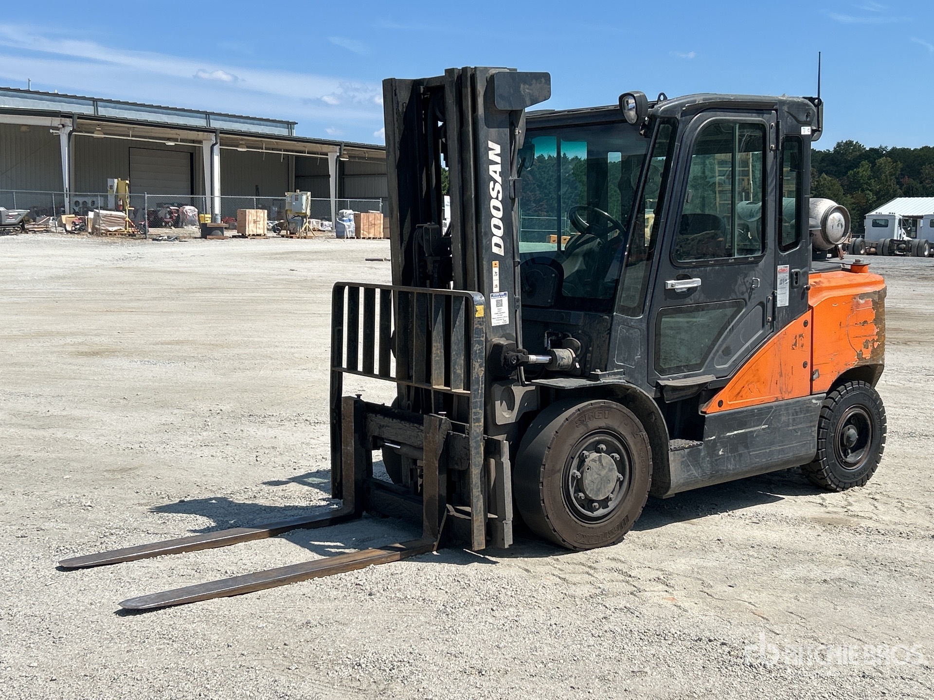 2019 Doosan g35s-7 6950 lb Pneumatic Tire Forklift