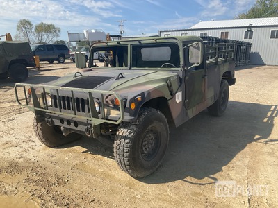 2004 AM General M1097R1 HMMWV 2 Door Soft Top w/Truck Body